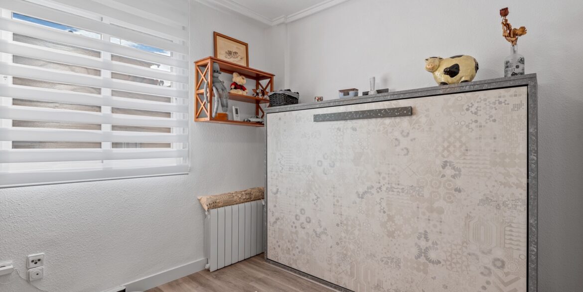 o_1jh0v67e3i9517a15hbs3r8q33h