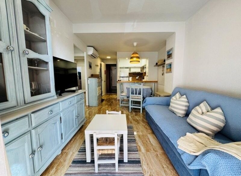 o_1jh114nh2aivmvvjek1r6ubqb2g