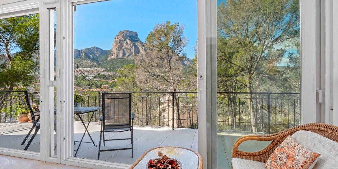 o_1jh1gtmq416ulhlcqqrc3d1he22g