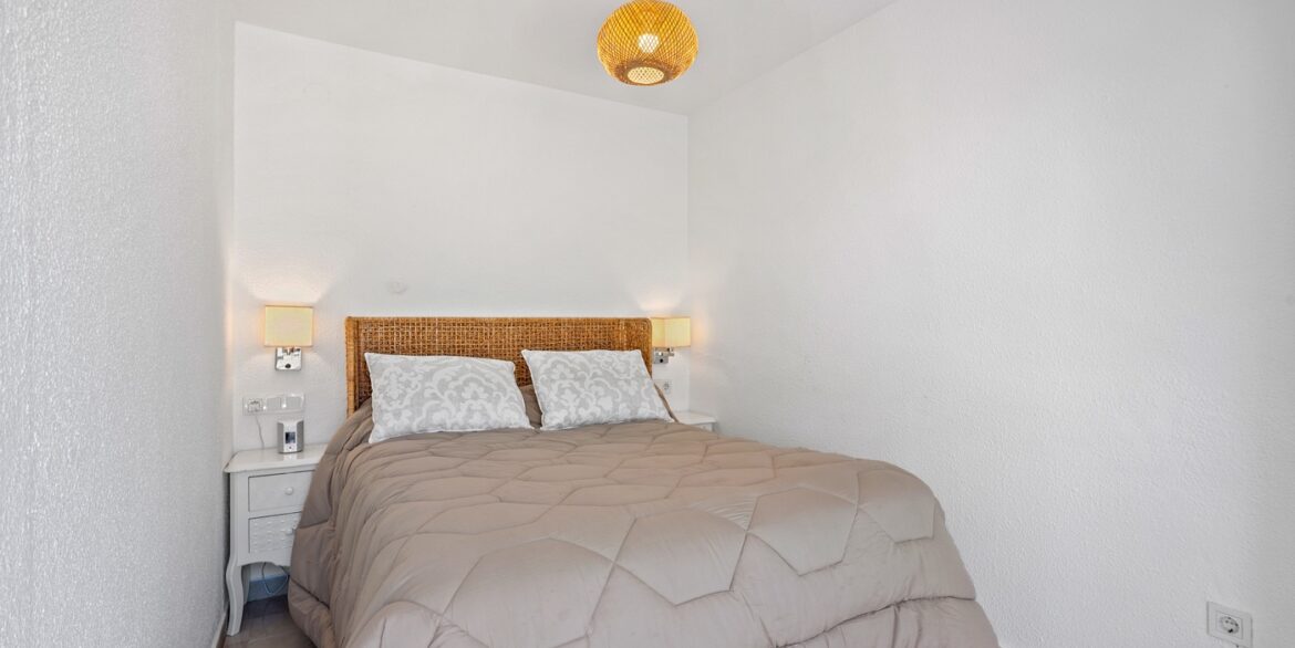 o_1jh1gtmq41p531q0d1c8r5p31cs32l