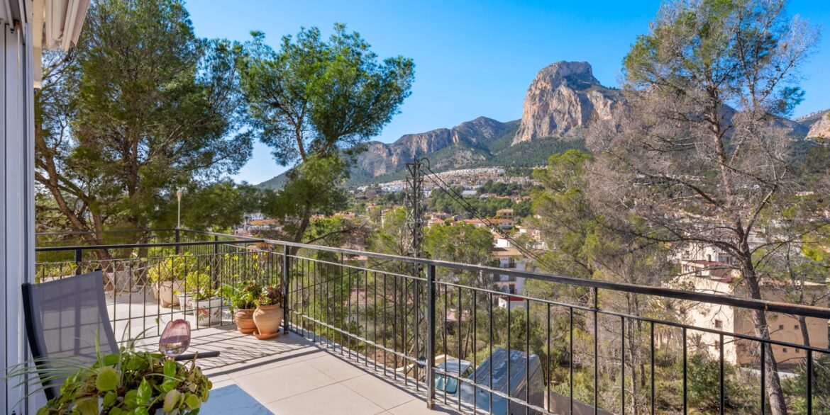 o_1jh1gtmq41r7aqjt1tfne5t1ck226