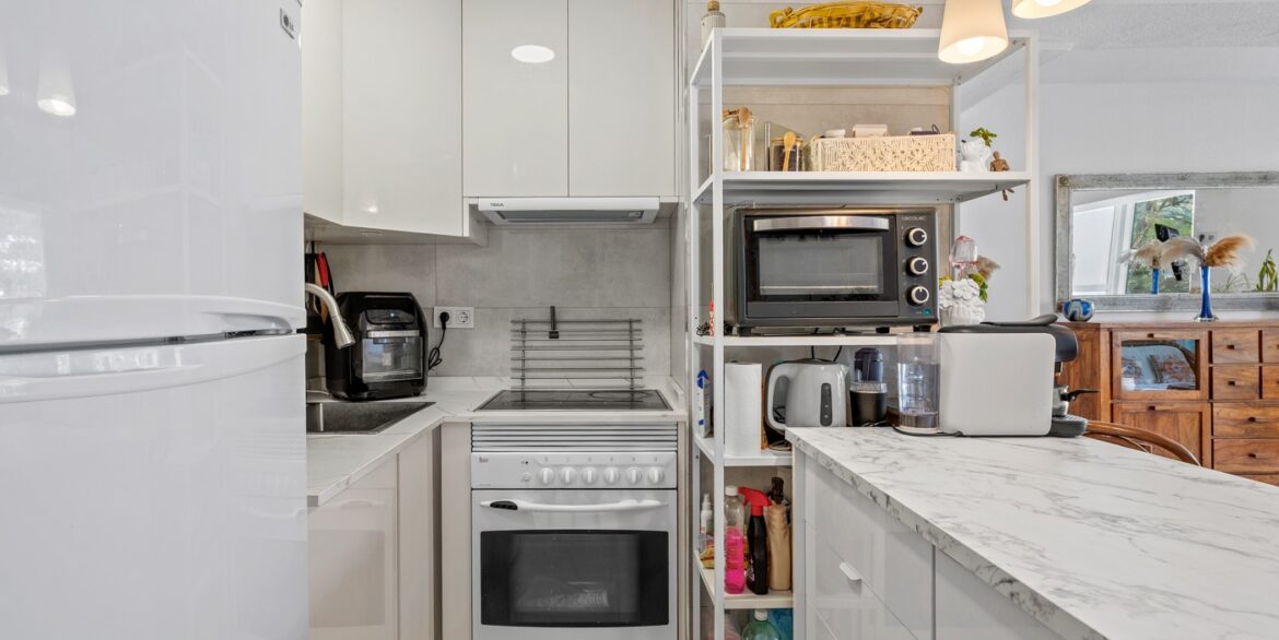 o_1jh1gtmq44abl6tkic11gk1vtn2k