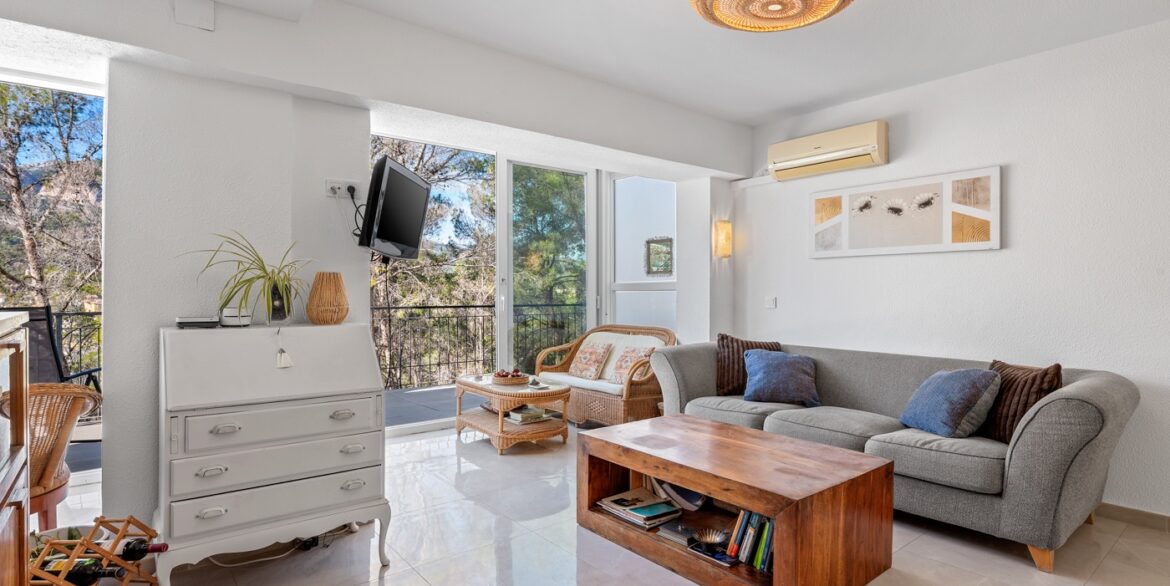 o_1jh1gtmq4qga1988gah1ika1udn2f