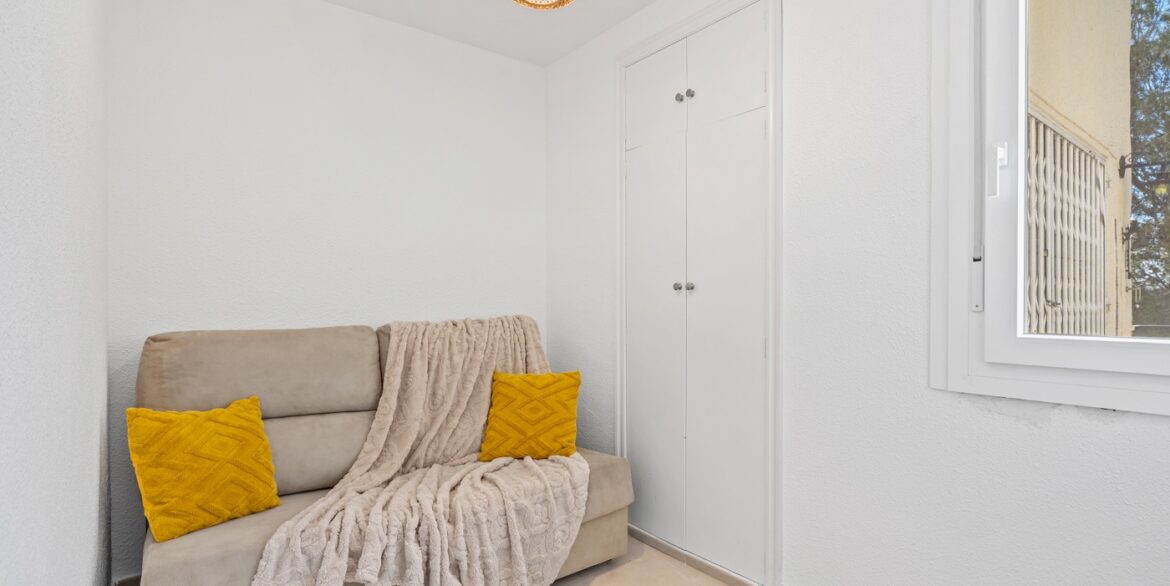 o_1jh1gtmq4sqmrd91uu144951029