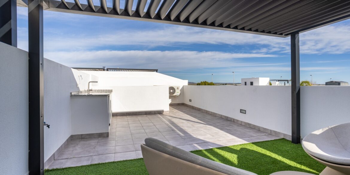 o_1jh1idh1k4ahl63qhtkug1baa3s