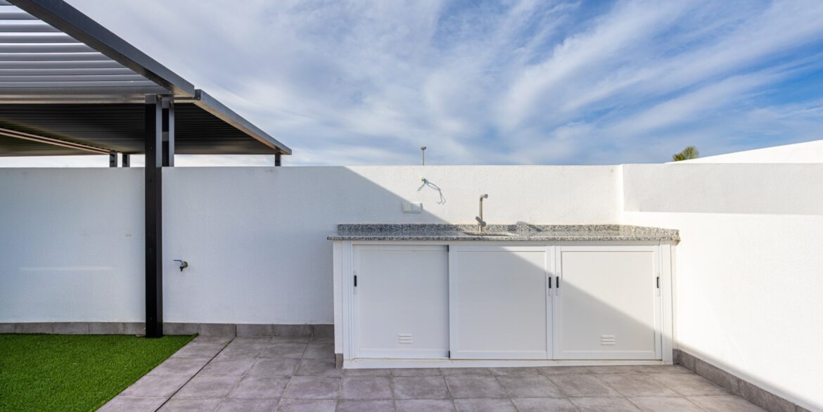 o_1jh1idh1kiatroo18drtco3to3r