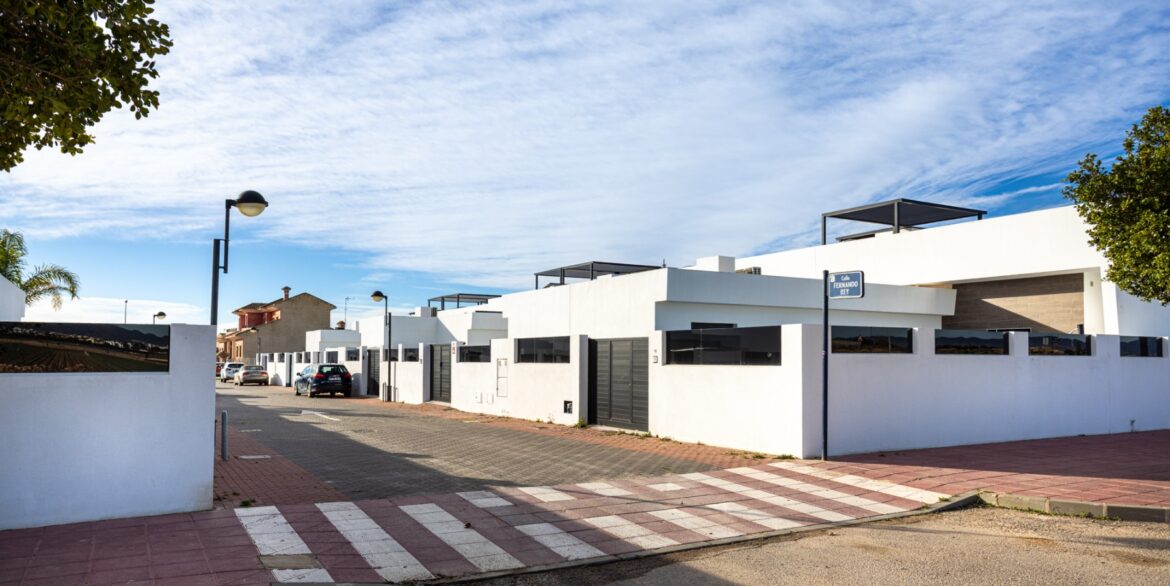 o_1jh1idh1ksvn5poi601a6u179i3g