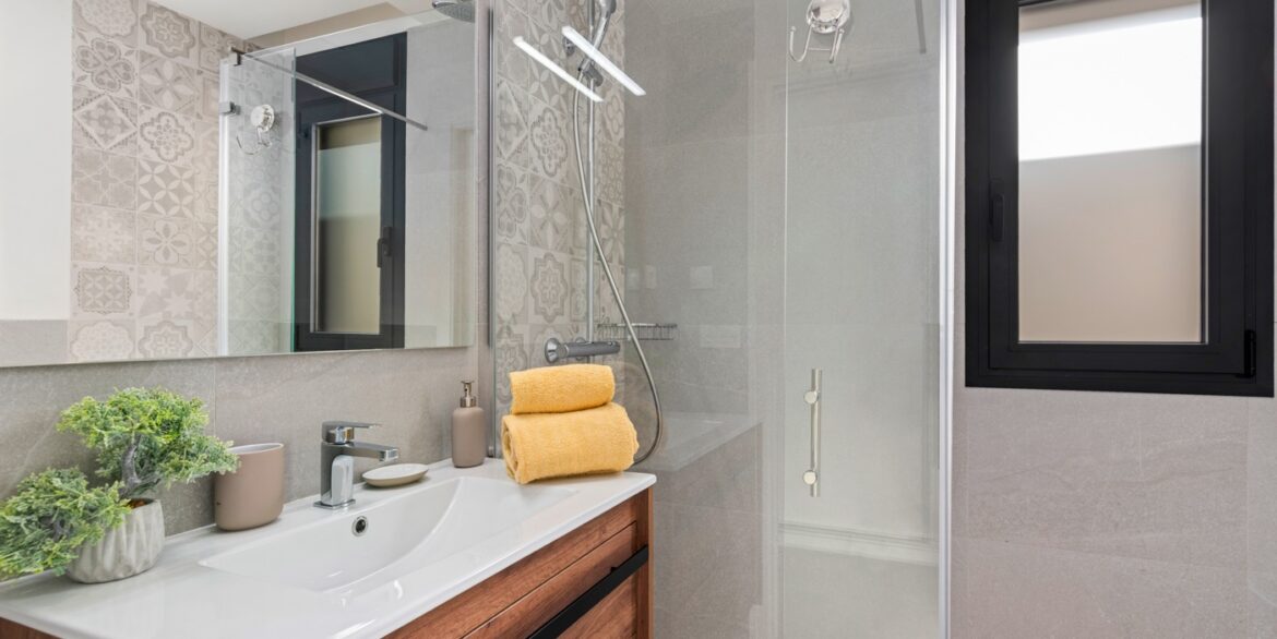 o_1jh97sdjv58e995emuhns1j7h2g