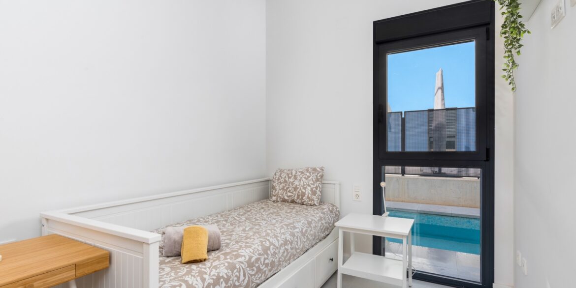 o_1jh97sdjvdvs5ub19g22aaoni2s