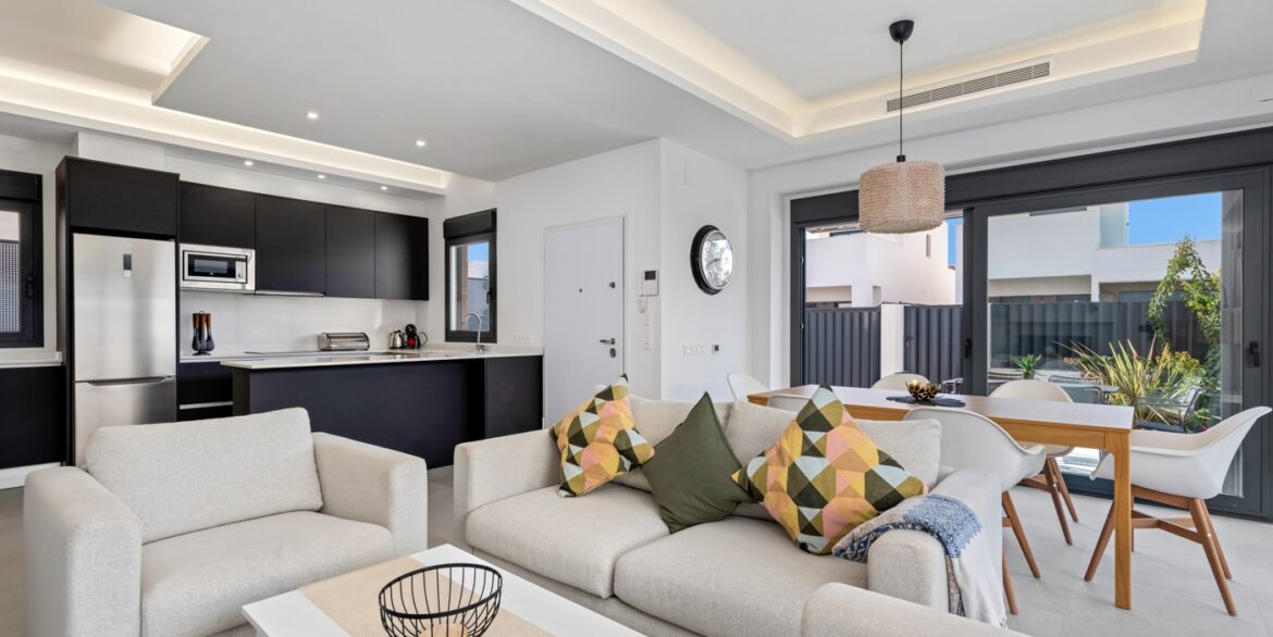 o_1jh97sdjvrqe195kb3m1la613nu33