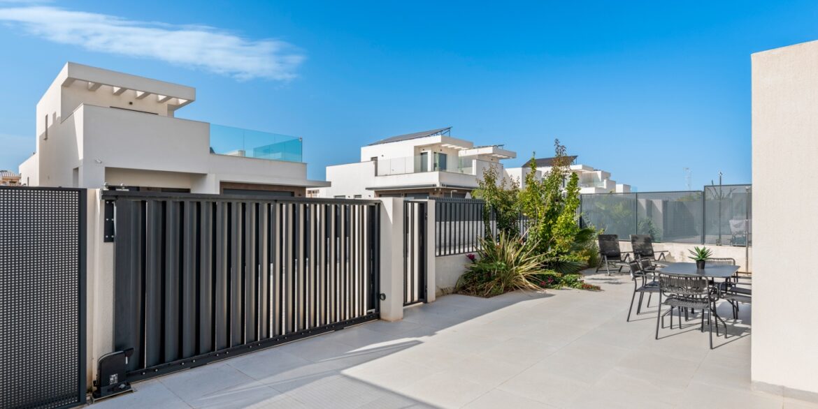 o_1jh97sdk01leh1oce3drrf21g0m39