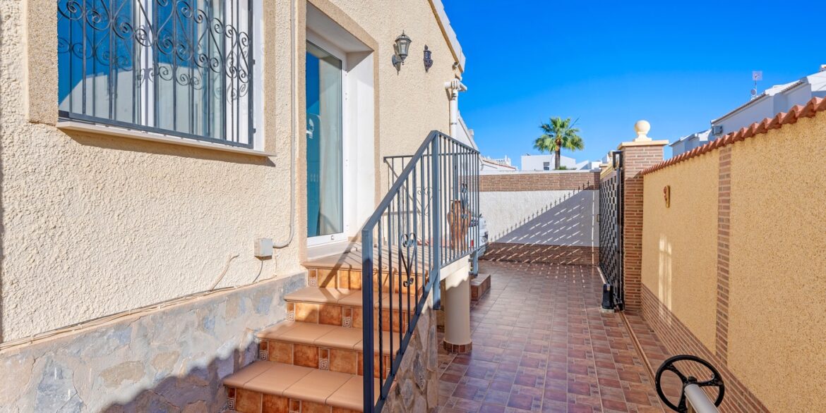 o_1jhisjb3g1kj716el1smtoim1rt33i