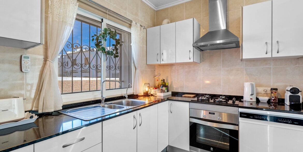 o_1jhisjb3g1l5bmdfiah1vjj10tn3u