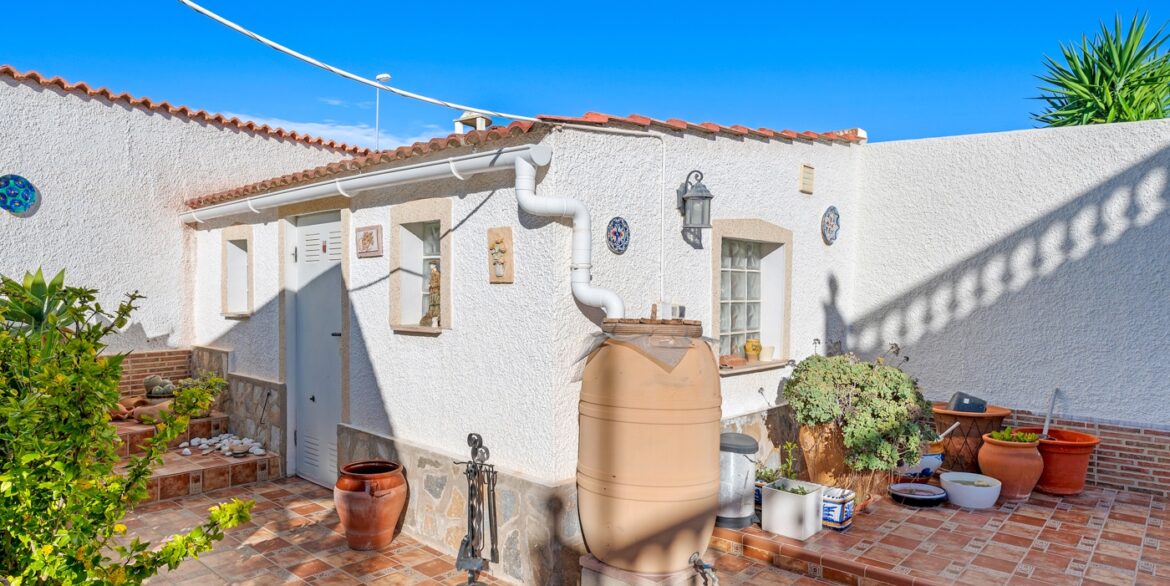 o_1jhisjb3gdfvc1cd591ao4njl3h