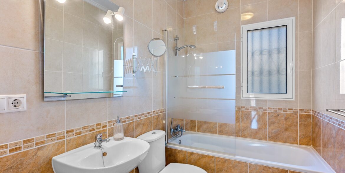 o_1jhisjb3gi911peus2712e589v4h