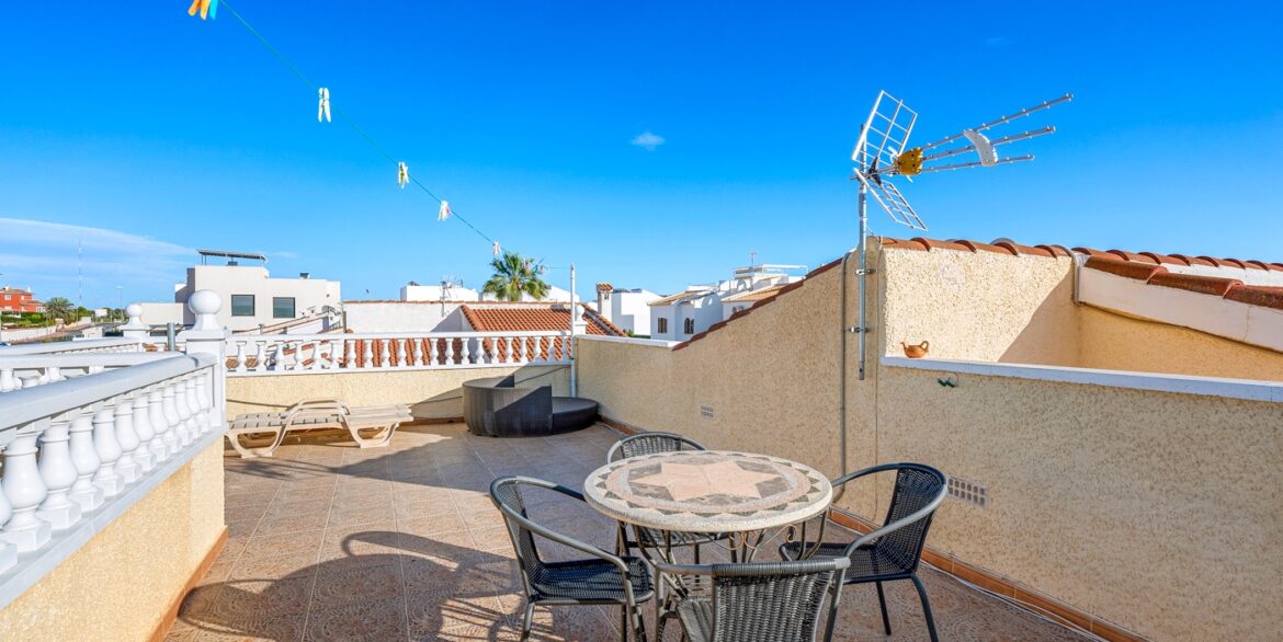 o_1jhisjb3gipp1lbd1j071m3ltn93l