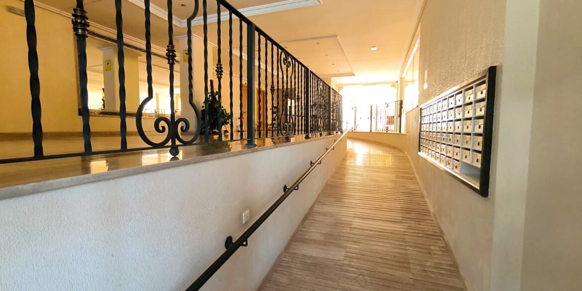 o_1jhj6rat411kk1n781hucolq17g22g