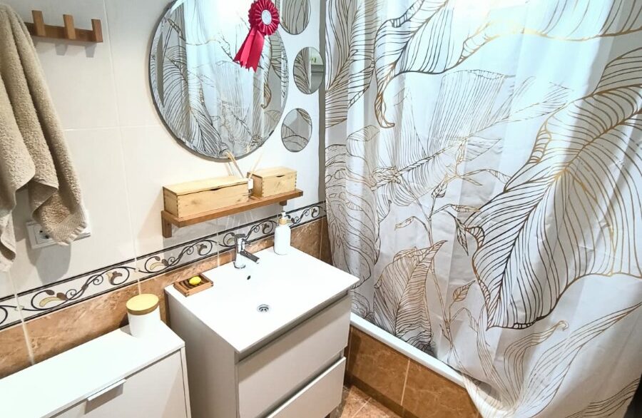 o_1jhj6rat41imc2lu181i1a4juqb27