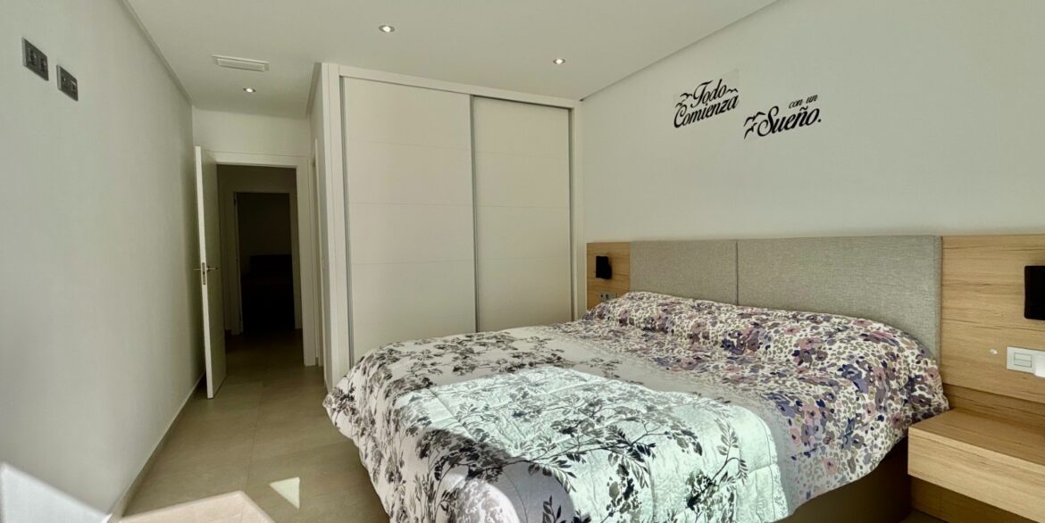 o_1jhjf0i3d2bll7t1jjkspp1m8p2e