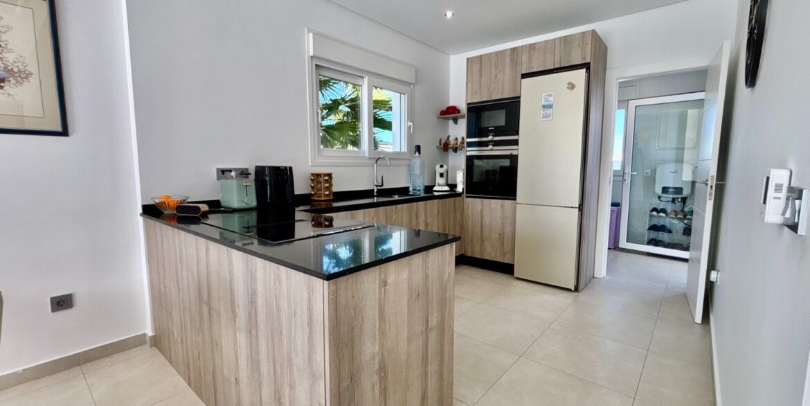 o_1jhjf0i3diiq11e71nimvq67to2c