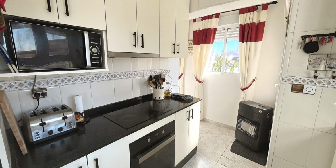 o_1jho34huj1d8u7t5sq21kv61ipr32