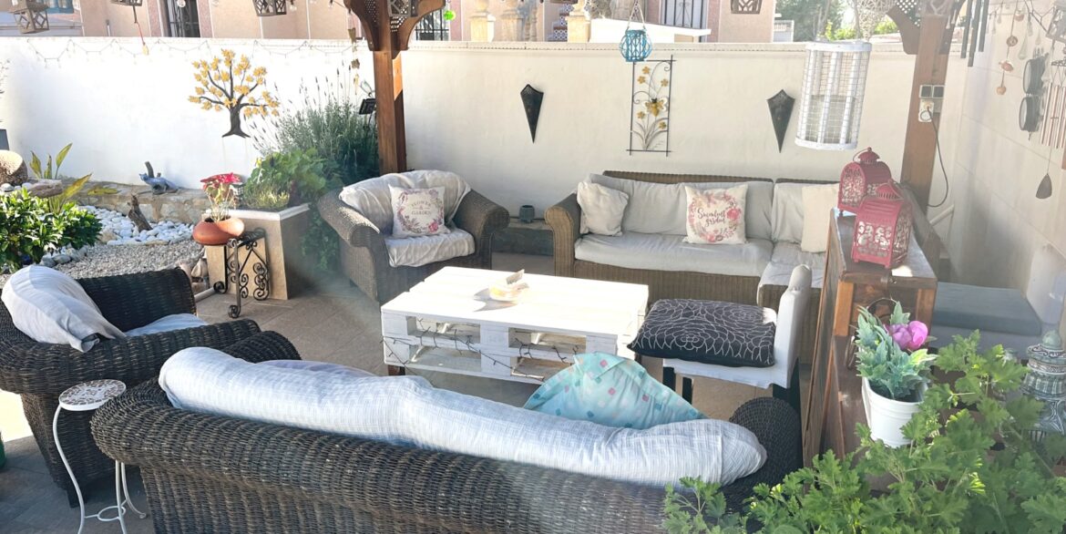 o_1jho34hujavs60810r8mv3odn2h