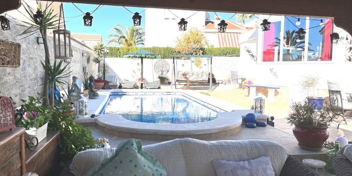 o_1jho34hujbrm94a19kb9vs19ag2g