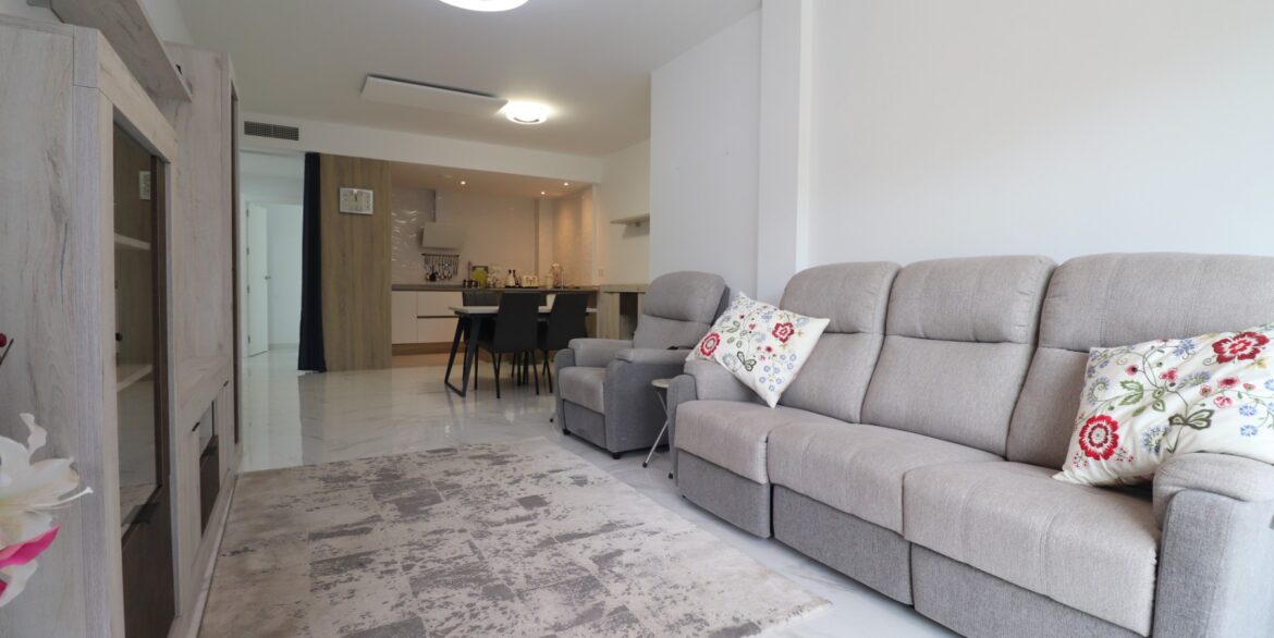 o_1jhqjva7611iijn2qe4rfglua2a