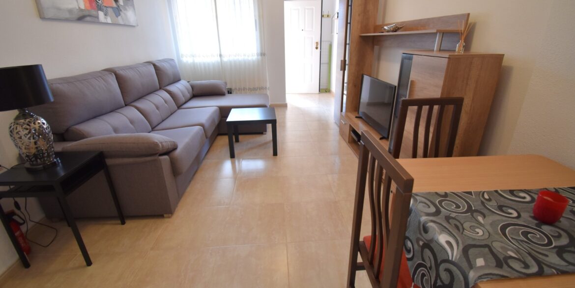 o_1jhr3tmqe1rfc1phj1st61embl6l1r