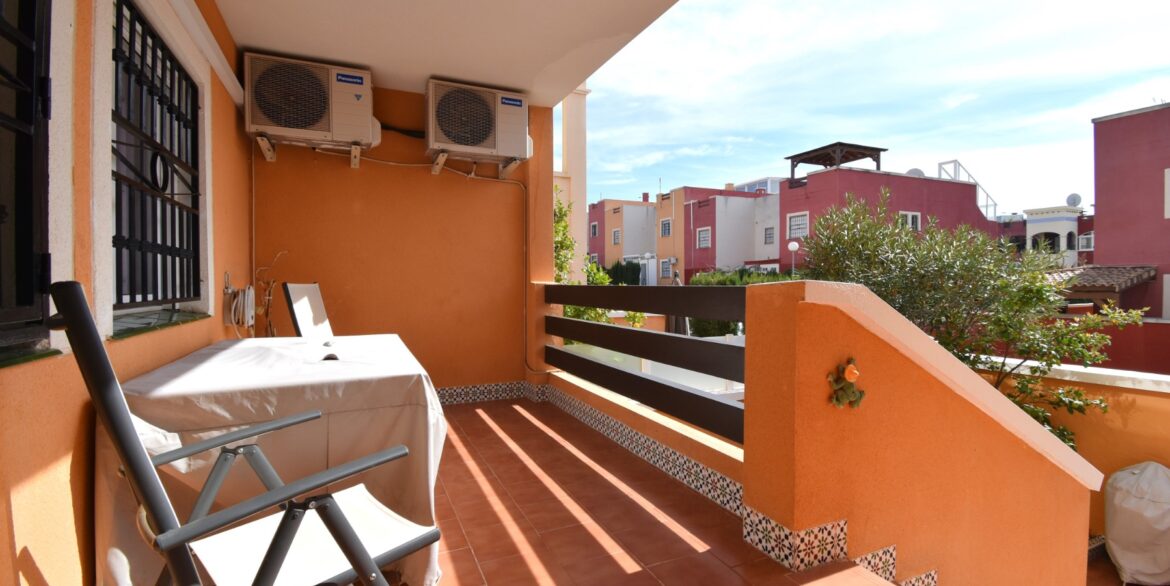 o_1jhr3tmqenefjunjlbrrr1sr727