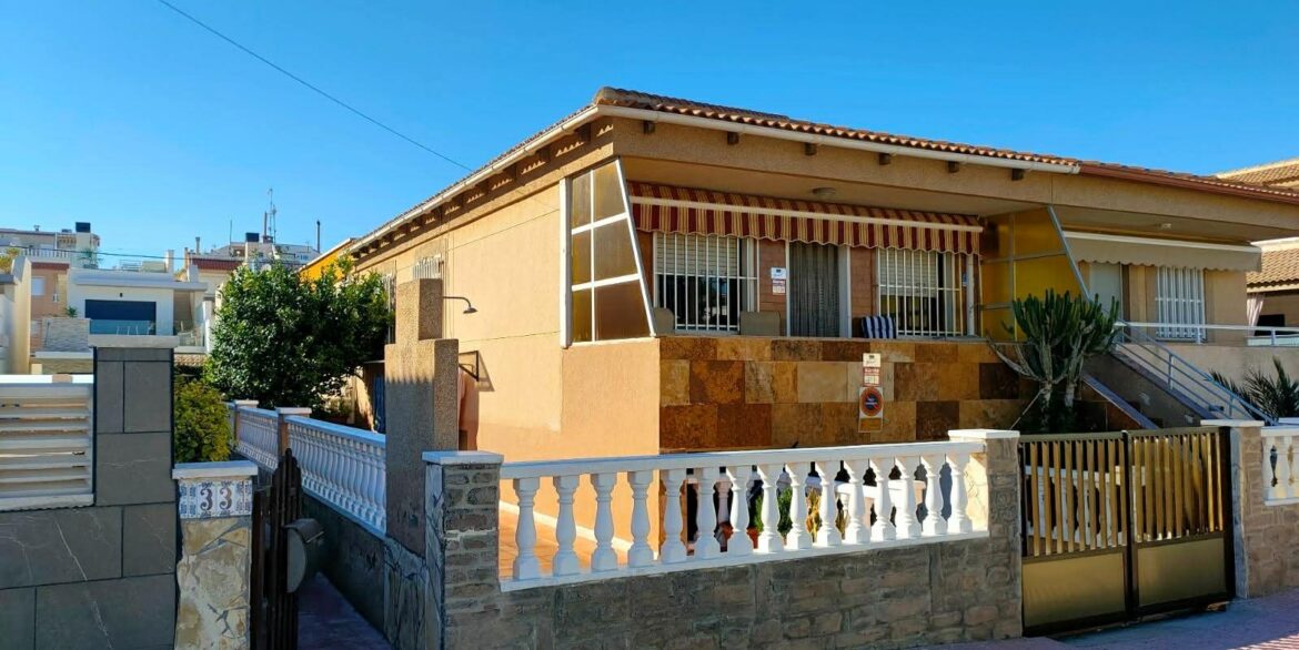 o_1jhr4duurg7i1sctha713l11dn2d