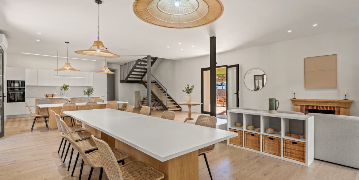 o_1jht5bhgl16f61d3i119atlk14414b