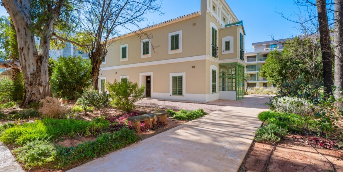 o_1jht5bhgl1uo8221oo71829t5r4d