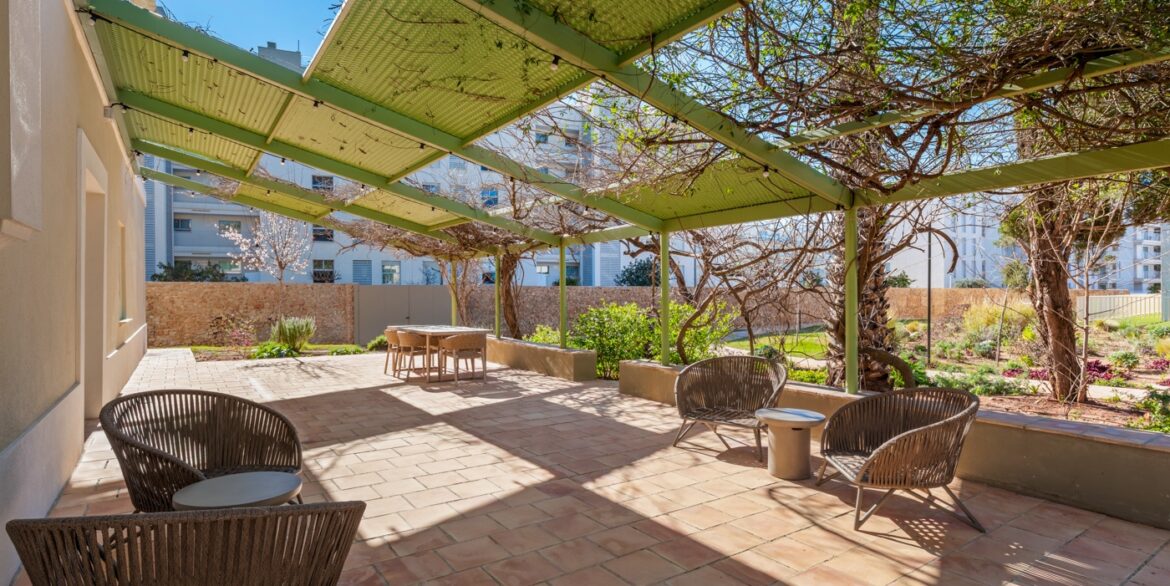 o_1jht5bhgljkl1phi12m01t9r1fsc40