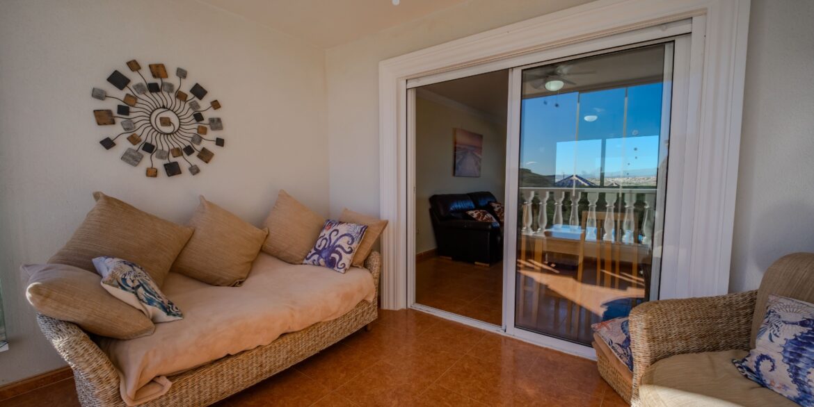 o_1jht9k4khios6uinr1nnt1ve2h