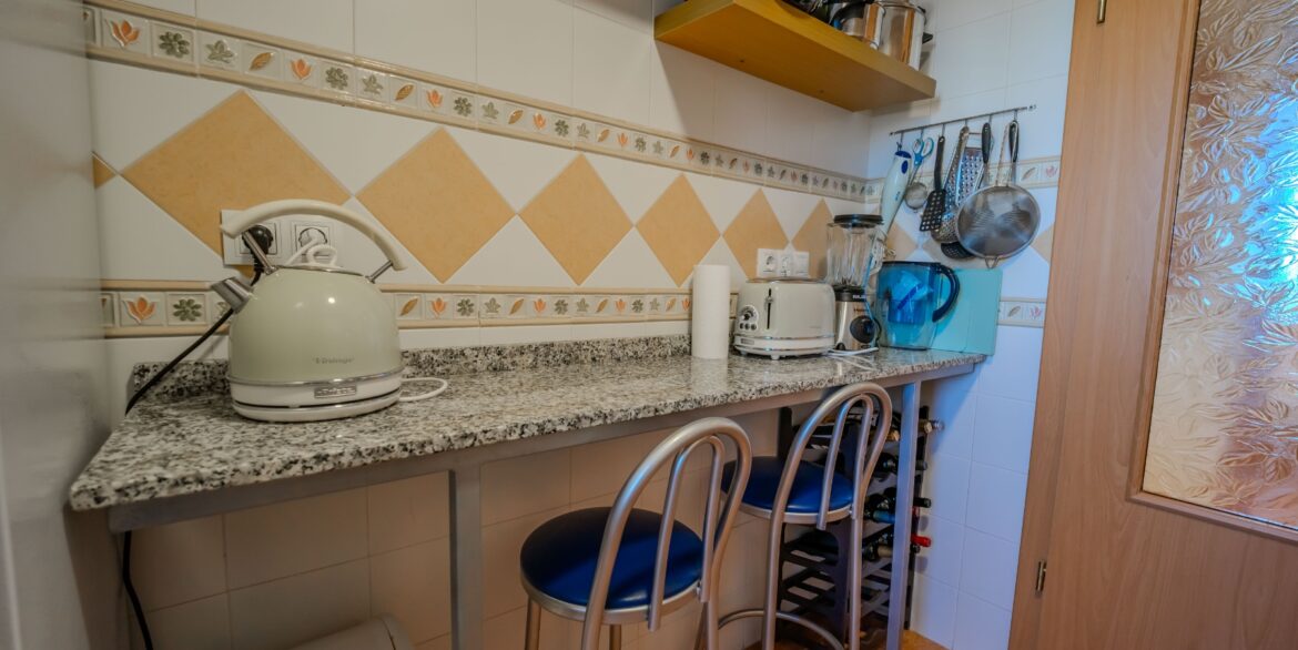 o_1jht9k4ki1f5s9dsih91el4120r33