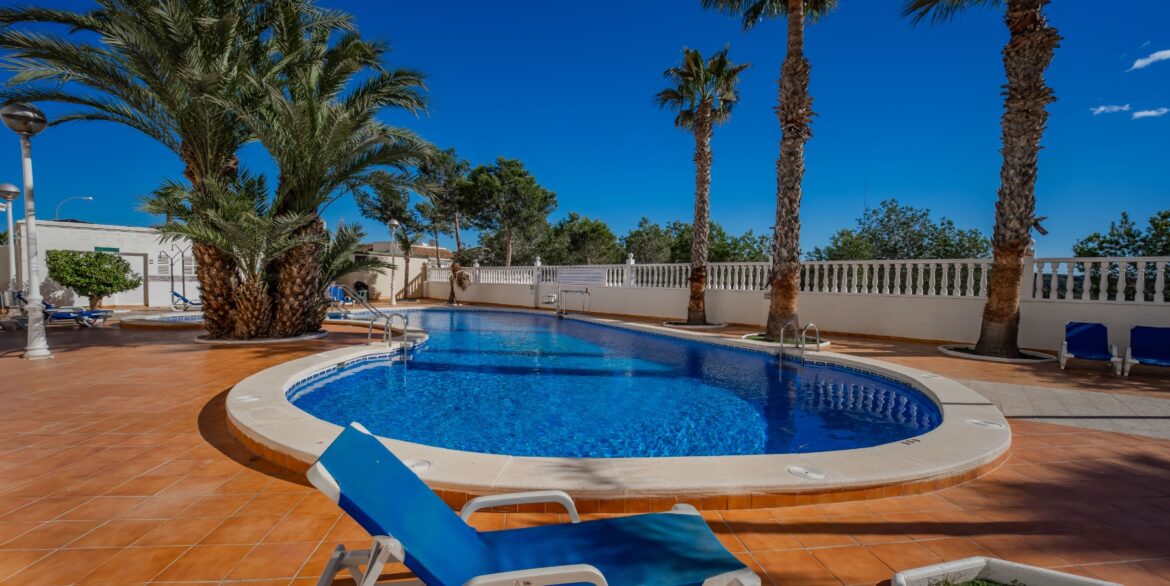 o_1jht9k4kiiea13361eceaad1fgu3f