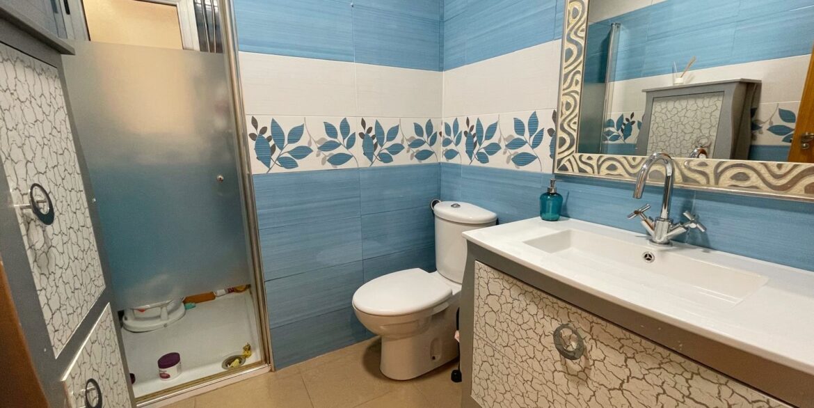 o_1jhtc30cp1md54u912bp48h11vg27