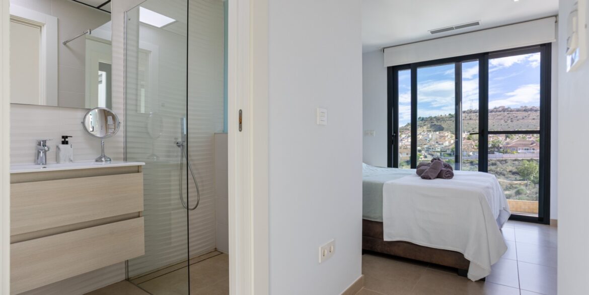 o_1jhtim2dglu1g2dj6n1t5i1tn13f