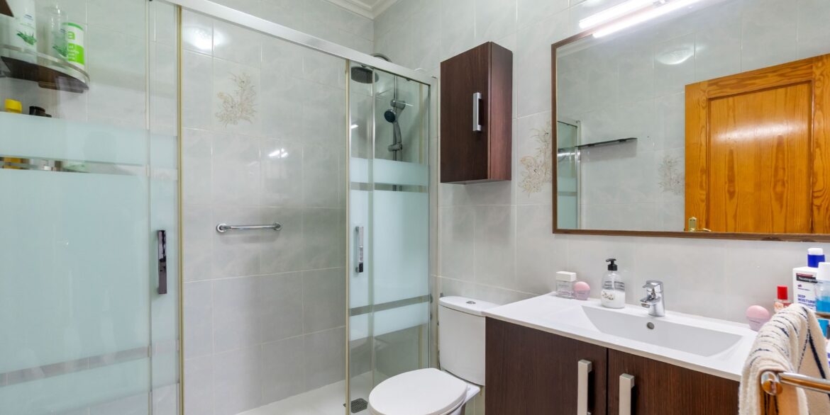 o_1jhtki0ad1lh8t19oio9qa14s52e