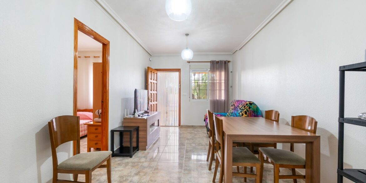 o_1jhtki0ad4203i1mc55iu12l925