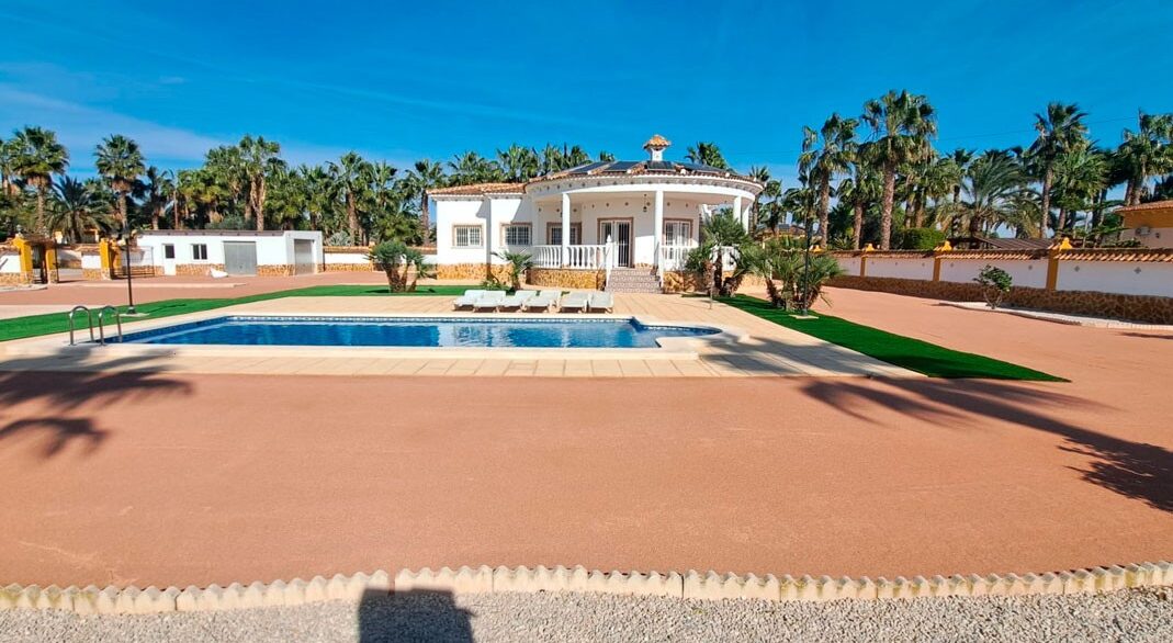 o_1jhtn7d3j1qjb159229te6d17us2a