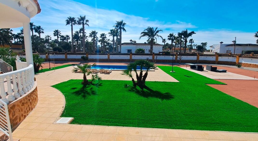 o_1jhtn7d3jps41hdd151i1gd8bic2i