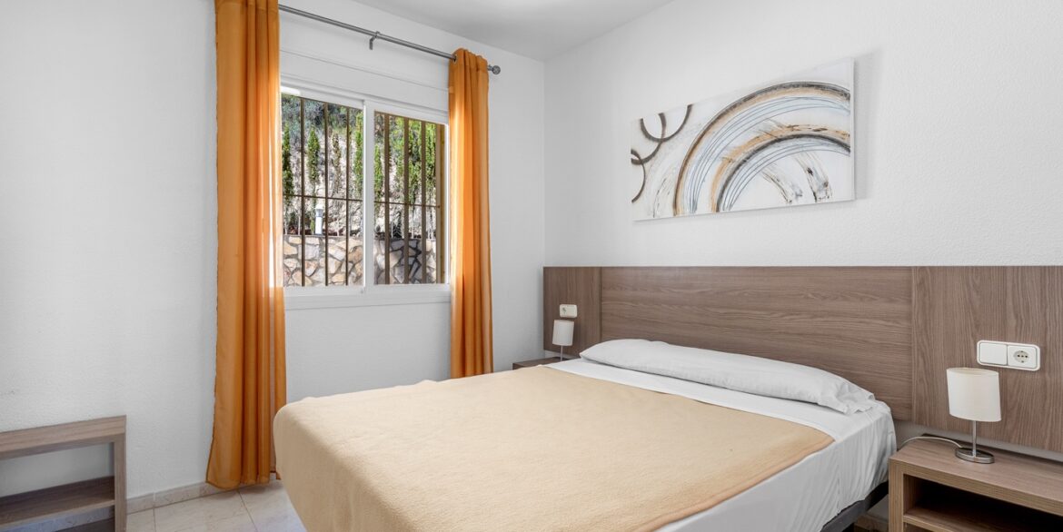 o_1ji3em11118aq4mqrok1atk1r6i2o