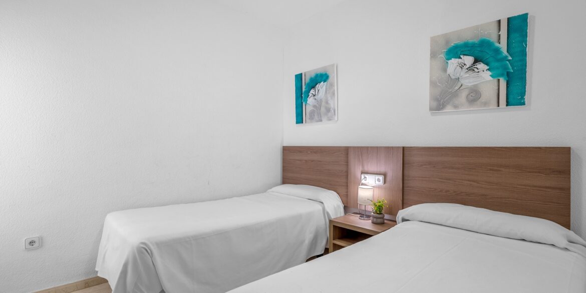 o_1ji3em111l4r1sqrlt1egtp7m2q