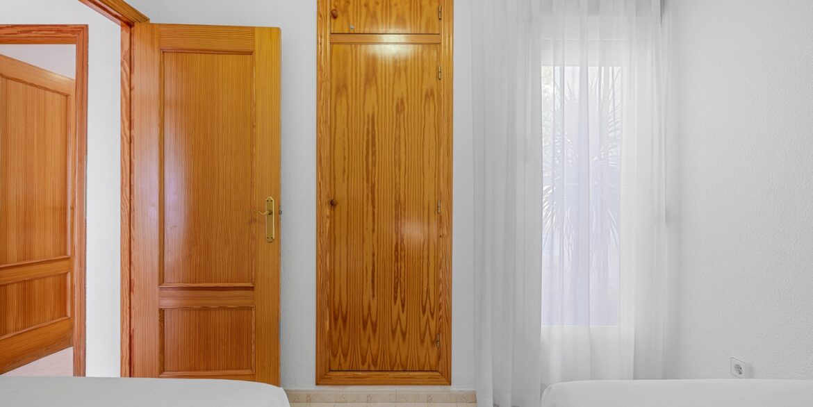 o_1ji3em111s5qu981s5cmkp5ee2r