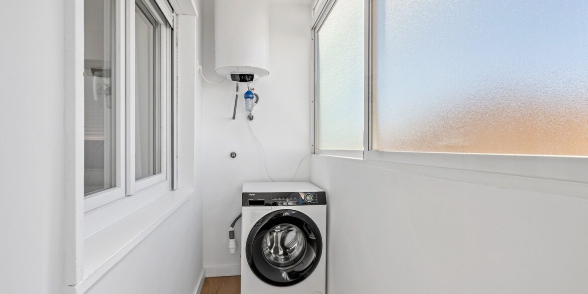 o_1ji4ugvk71roj1agd1pgr162t166f2r