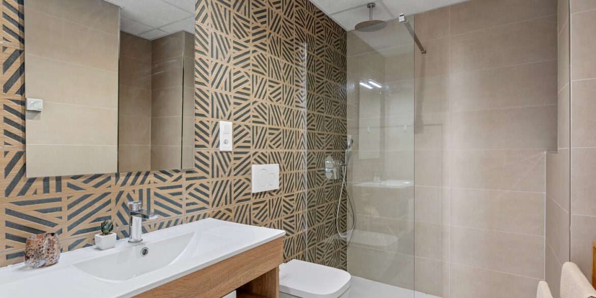 o_1ji52vnorum3p2gc401lp51qe533