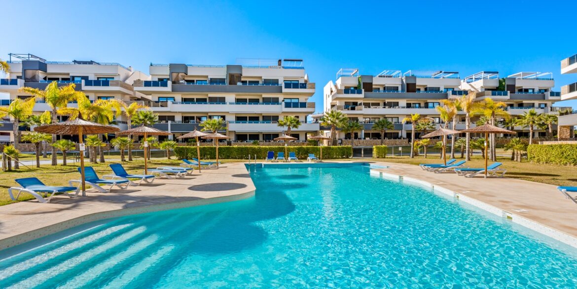 o_1ji52vnos1mg21rjt3evk95bri41