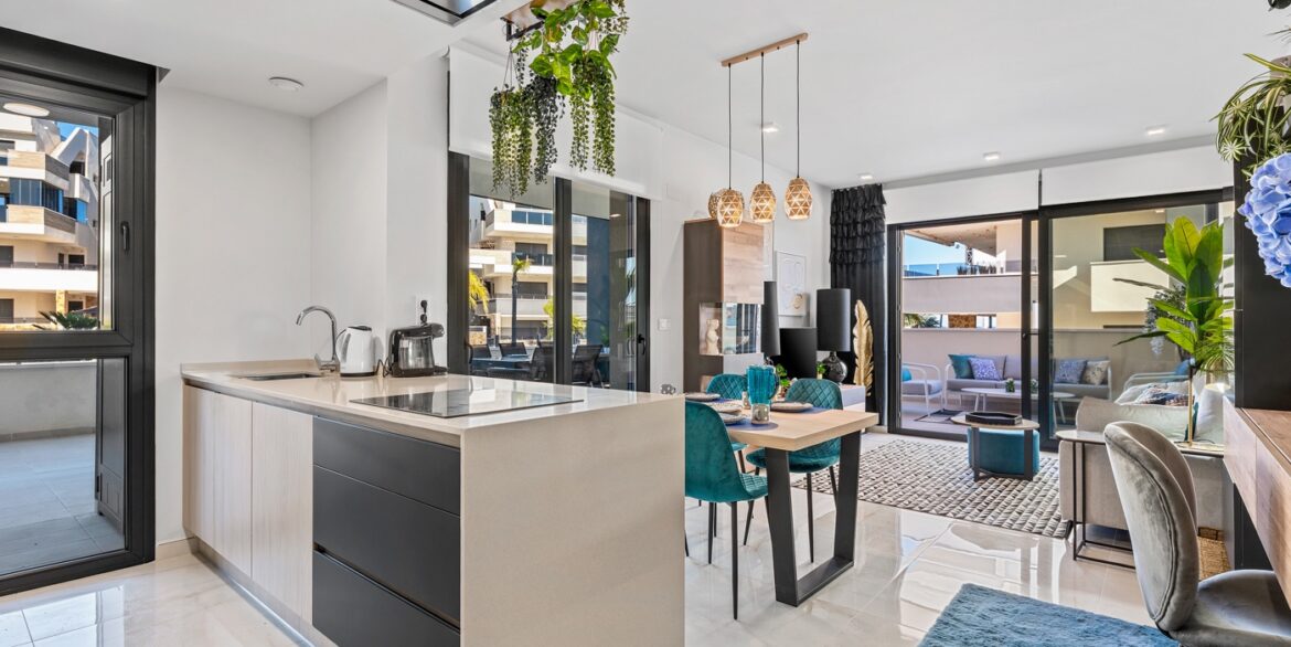 o_1ji52vnos1mp13uep3m7p9838